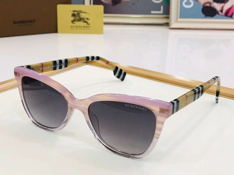 Picture of Burberry Sunglasses _SKUfw49883334fw